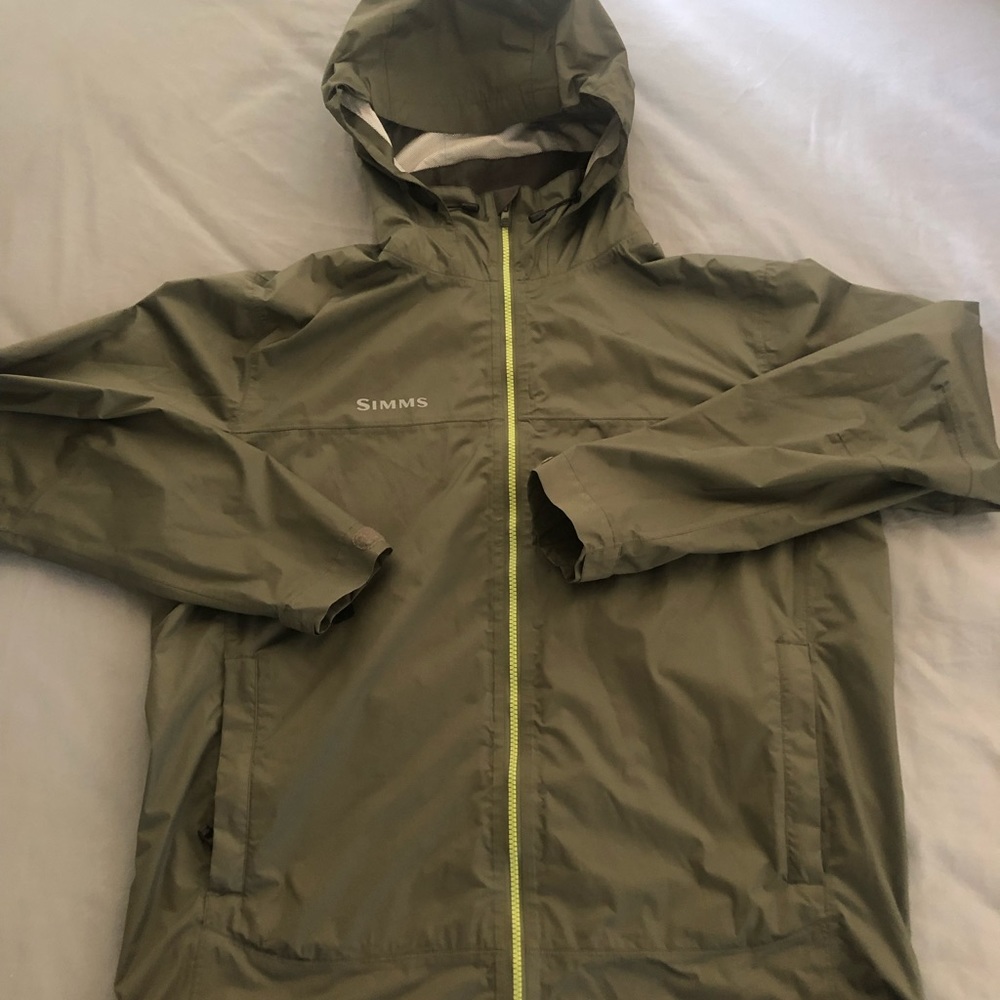 Simms Fishing Rain Jacket - Hooded & LIKE NEW